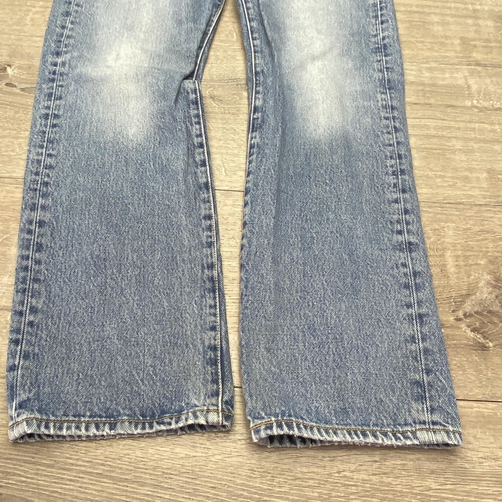 Levis 501 Jeans Mens 33x32 Blue Light Wash Denim Button Fly Straight Leg Classic - Picture 2 of 13